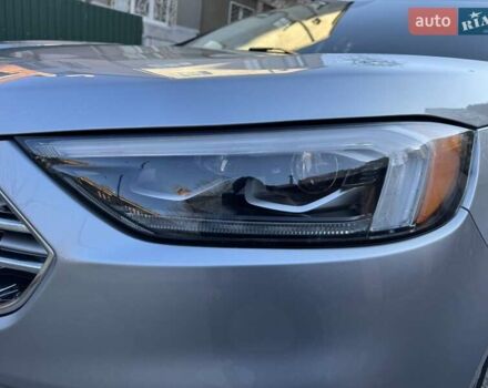 Серый Форд Эдж, объемом двигателя 2 л и пробегом 118 тыс. км за 22500 $, фото 10 на Automoto.ua