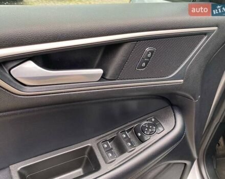 Серый Форд Эдж, объемом двигателя 2 л и пробегом 160 тыс. км за 19400 $, фото 11 на Automoto.ua