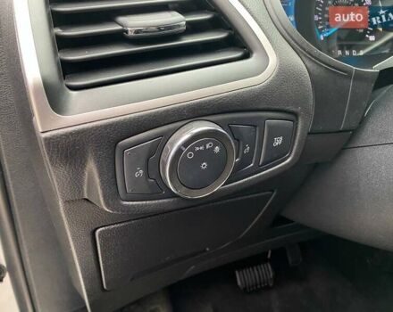 Серый Форд Эдж, объемом двигателя 2 л и пробегом 160 тыс. км за 19400 $, фото 12 на Automoto.ua