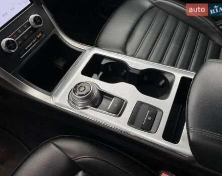 Серый Форд Эдж, объемом двигателя 2 л и пробегом 160 тыс. км за 19400 $, фото 16 на Automoto.ua