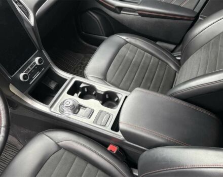 Серый Форд Эдж, объемом двигателя 2 л и пробегом 27 тыс. км за 12000 $, фото 10 на Automoto.ua