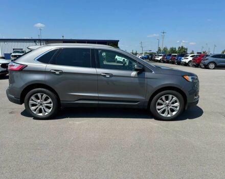 Серый Форд Эдж, объемом двигателя 2 л и пробегом 25 тыс. км за 15800 $, фото 5 на Automoto.ua