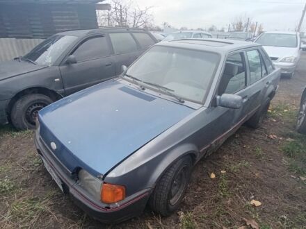 Серый Форд Эдж, объемом двигателя 1.4 л и пробегом 111 тыс. км за 500 $, фото 1 на Automoto.ua