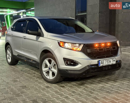 Сірий Форд Едж, об'ємом двигуна 2 л та пробігом 54 тис. км за 14800 $, фото 1 на Automoto.ua