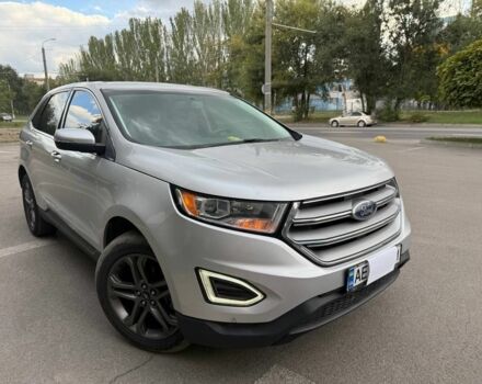 Сірий Форд Едж, об'ємом двигуна 2 л та пробігом 215 тис. км за 15999 $, фото 1 на Automoto.ua
