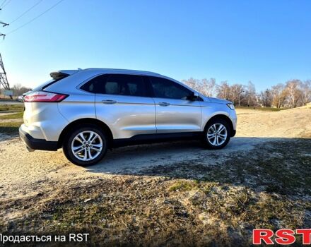 Серый Форд Эдж, объемом двигателя 2 л и пробегом 135 тыс. км за 15500 $, фото 1 на Automoto.ua