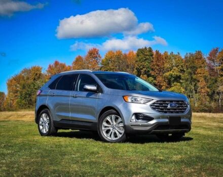 Сірий Форд Едж, об'ємом двигуна 2 л та пробігом 17 тис. км за 13200 $, фото 1 на Automoto.ua