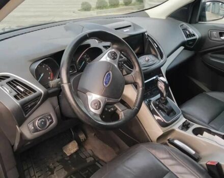 Белый Форд Эскейп, объемом двигателя 2 л и пробегом 267 тыс. км за 7200 $, фото 6 на Automoto.ua