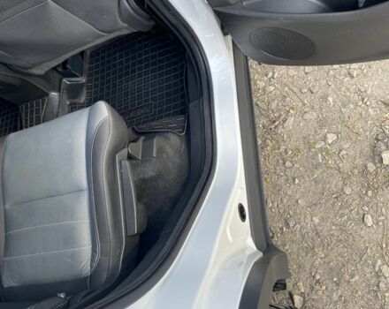 Белый Форд Эскейп, объемом двигателя 1.6 л и пробегом 118 тыс. км за 10500 $, фото 11 на Automoto.ua