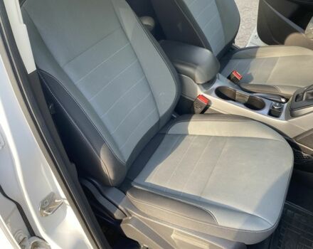 Белый Форд Эскейп, объемом двигателя 1.6 л и пробегом 118 тыс. км за 10500 $, фото 21 на Automoto.ua