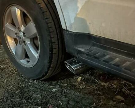 Белый Форд Эскейп, объемом двигателя 3 л и пробегом 220 тыс. км за 8500 $, фото 6 на Automoto.ua