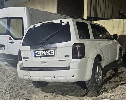 Белый Форд Эскейп, объемом двигателя 3 л и пробегом 220 тыс. км за 8500 $, фото 3 на Automoto.ua