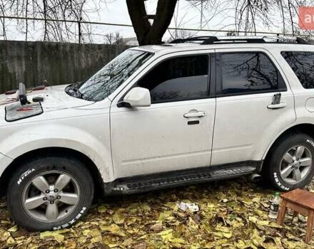 Белый Форд Эскейп, объемом двигателя 3 л и пробегом 220 тыс. км за 8500 $, фото 7 на Automoto.ua