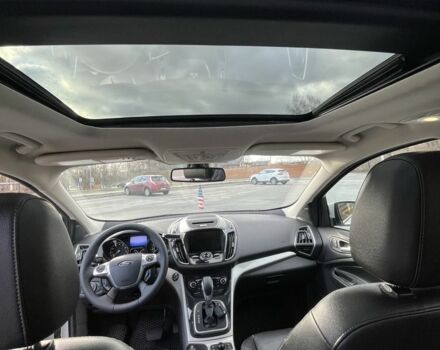 Білий Форд Ескейп, об'ємом двигуна 2 л та пробігом 261 тис. км за 10000 $, фото 4 на Automoto.ua