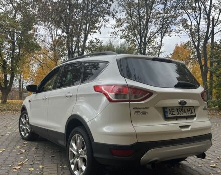 Форд Эскейп 2012 в Миргороде на Automoto.ua Белый Форд Эскейп, объемом двигателя 1.6 л и пробегом 207 тыс. км за 9300 $, фото 3 на Automoto.ua