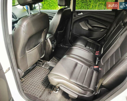 Белый Форд Эскейп, объемом двигателя 1.6 л и пробегом 120 тыс. км за 11300 $, фото 6 на Automoto.ua