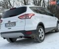 Белый Форд Эскейп, объемом двигателя 1.6 л и пробегом 195 тыс. км за 8500 $, фото 1 на Automoto.ua