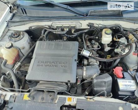 Белый Форд Эскейп, объемом двигателя 2.97 л и пробегом 264 тыс. км за 12000 $, фото 9 на Automoto.ua