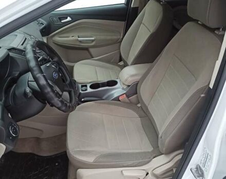 Білий Форд Ескейп, об'ємом двигуна 1.6 л та пробігом 194 тис. км за 8900 $, фото 12 на Automoto.ua