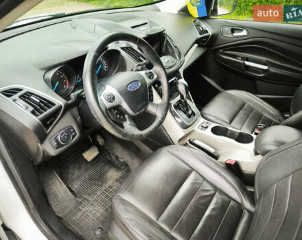 Белый Форд Эскейп, объемом двигателя 1.6 л и пробегом 120 тыс. км за 11300 $, фото 11 на Automoto.ua