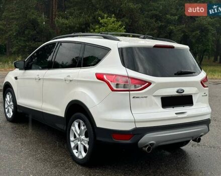 Белый Форд Эскейп, объемом двигателя 2 л и пробегом 145 тыс. км за 11650 $, фото 11 на Automoto.ua