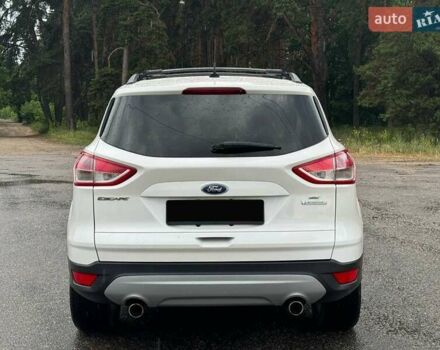 Белый Форд Эскейп, объемом двигателя 2 л и пробегом 145 тыс. км за 11650 $, фото 10 на Automoto.ua