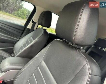 Белый Форд Эскейп, объемом двигателя 2 л и пробегом 145 тыс. км за 11650 $, фото 25 на Automoto.ua