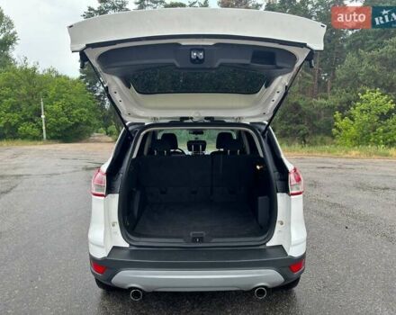 Белый Форд Эскейп, объемом двигателя 2 л и пробегом 145 тыс. км за 11650 $, фото 39 на Automoto.ua