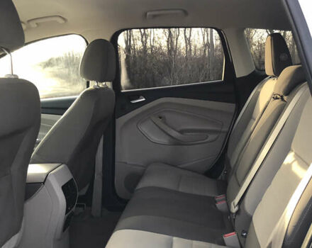 Білий Форд Ескейп, об'ємом двигуна 1.6 л та пробігом 247 тис. км за 10500 $, фото 11 на Automoto.ua