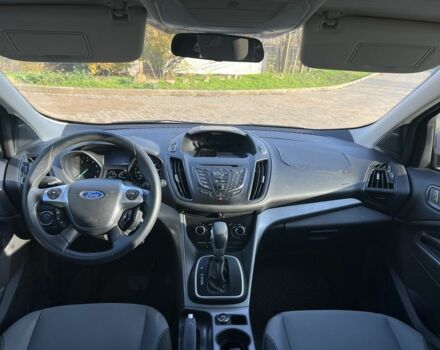 Белый Форд Эскейп, объемом двигателя 1.6 л и пробегом 280 тыс. км за 8800 $, фото 4 на Automoto.ua