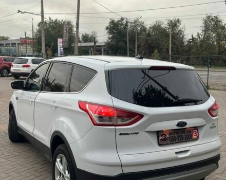 Белый Форд Эскейп, объемом двигателя 1.6 л и пробегом 163 тыс. км за 9800 $, фото 3 на Automoto.ua