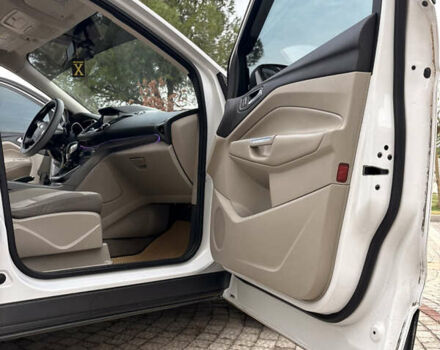 Білий Форд Ескейп, об'ємом двигуна 2 л та пробігом 293 тис. км за 8400 $, фото 13 на Automoto.ua