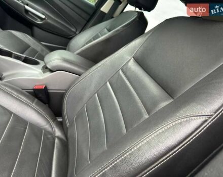 Белый Форд Эскейп, объемом двигателя 2 л и пробегом 145 тыс. км за 11650 $, фото 26 на Automoto.ua