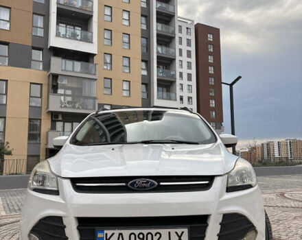 Білий Форд Ескейп, об'ємом двигуна 2 л та пробігом 293 тис. км за 8400 $, фото 1 на Automoto.ua
