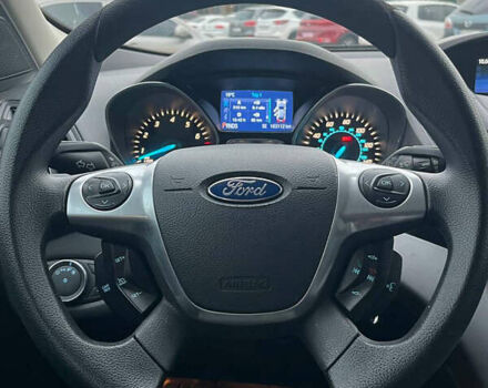 Белый Форд Эскейп, объемом двигателя 1.6 л и пробегом 163 тыс. км за 9800 $, фото 6 на Automoto.ua