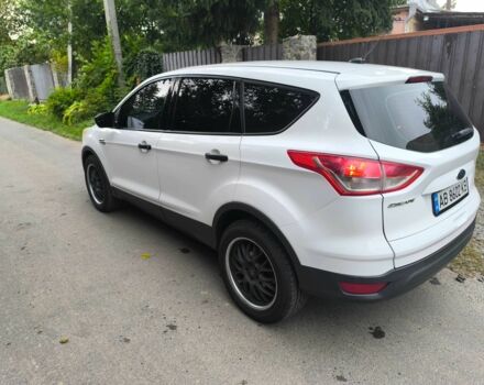 Білий Форд Ескейп, об'ємом двигуна 2.5 л та пробігом 200 тис. км за 10500 $, фото 2 на Automoto.ua