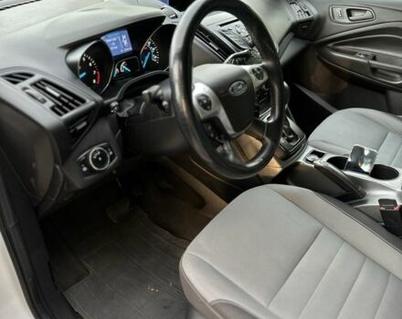 Белый Форд Эскейп, объемом двигателя 2.5 л и пробегом 167 тыс. км за 8250 $, фото 19 на Automoto.ua