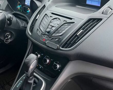 Белый Форд Эскейп, объемом двигателя 1.6 л и пробегом 163 тыс. км за 9800 $, фото 12 на Automoto.ua