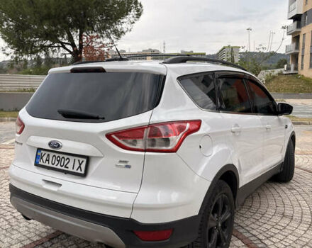 Білий Форд Ескейп, об'ємом двигуна 2 л та пробігом 293 тис. км за 8400 $, фото 5 на Automoto.ua