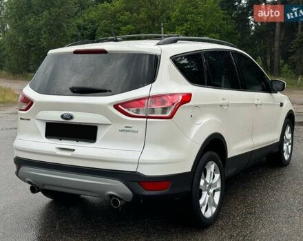 Белый Форд Эскейп, объемом двигателя 2 л и пробегом 145 тыс. км за 11650 $, фото 12 на Automoto.ua