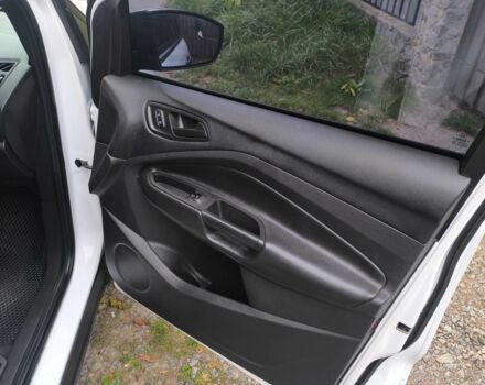 Білий Форд Ескейп, об'ємом двигуна 2.5 л та пробігом 200 тис. км за 10500 $, фото 17 на Automoto.ua