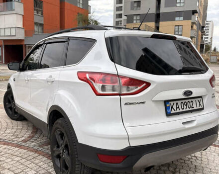 Білий Форд Ескейп, об'ємом двигуна 2 л та пробігом 293 тис. км за 8400 $, фото 4 на Automoto.ua
