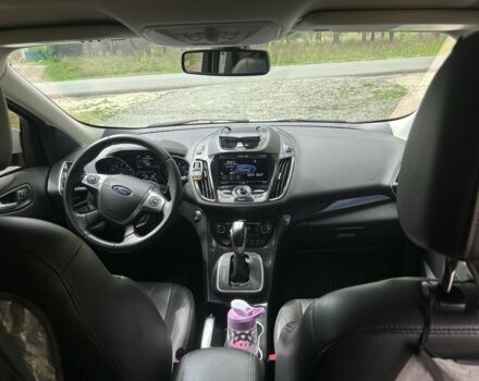 Білий Форд Ескейп, об'ємом двигуна 2 л та пробігом 230 тис. км за 11500 $, фото 4 на Automoto.ua