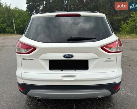 Белый Форд Эскейп, объемом двигателя 2 л и пробегом 145 тыс. км за 11650 $, фото 13 на Automoto.ua