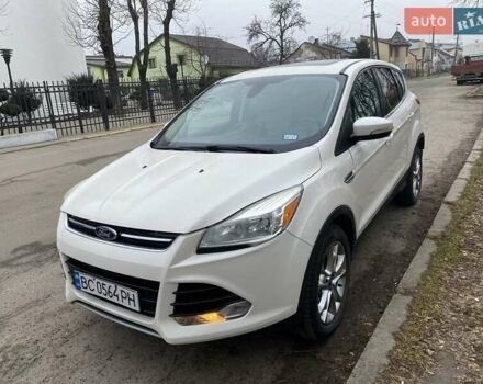 Белый Форд Эскейп, объемом двигателя 2 л и пробегом 190 тыс. км за 11700 $, фото 1 на Automoto.ua