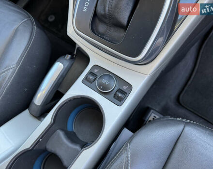 Білий Форд Ескейп, об'ємом двигуна 2 л та пробігом 173 тис. км за 12999 $, фото 32 на Automoto.ua