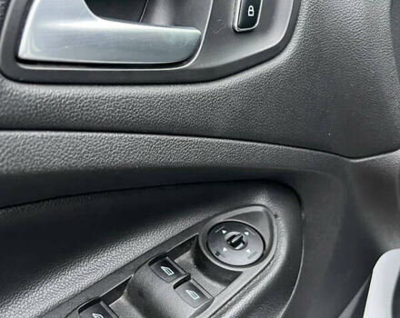 Белый Форд Эскейп, объемом двигателя 1.6 л и пробегом 163 тыс. км за 9800 $, фото 11 на Automoto.ua