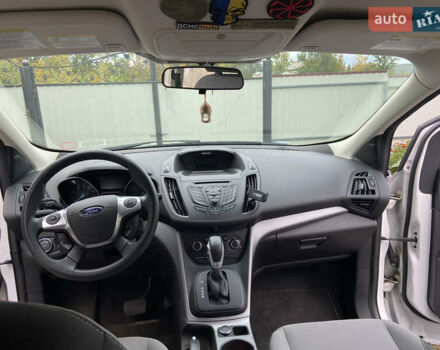 Белый Форд Эскейп, объемом двигателя 1.6 л и пробегом 178 тыс. км за 8999 $, фото 10 на Automoto.ua