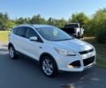 Белый Форд Эскейп, объемом двигателя 2 л и пробегом 87 тыс. км за 5400 $, фото 1 на Automoto.ua