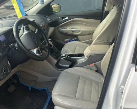 Білий Форд Ескейп, об'ємом двигуна 2 л та пробігом 233 тис. км за 8700 $, фото 2 на Automoto.ua